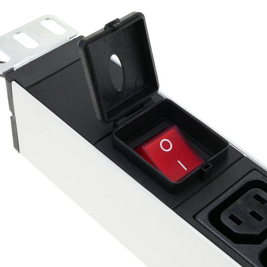 Steckdosenleiste für 19'' rack 4 C13 und 3 C19 fach mit schalter von RackMatic