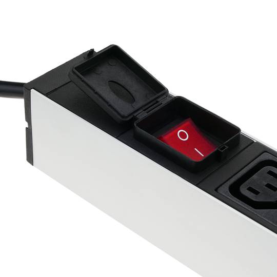 Steckdosenleiste für 19'' rack 4 C13 und 3 C19 fach mit schalter von RackMatic