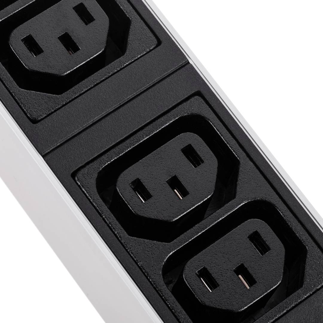 Steckdosenleiste für 10'' rack 4 C13 fach von RackMatic