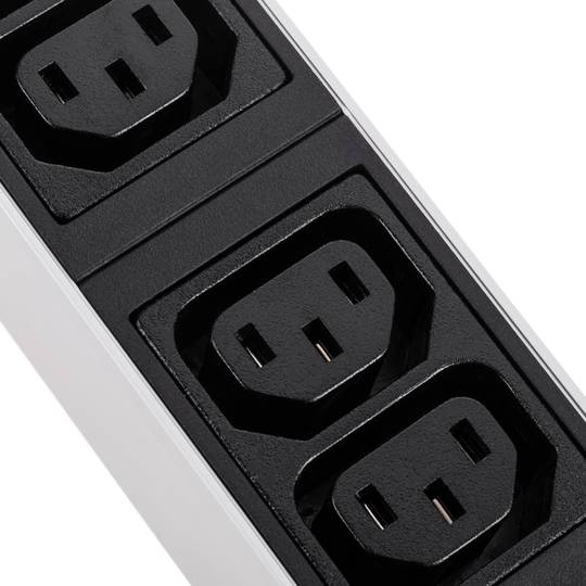 Steckdosenleiste für 10'' rack 4 C13 fach von RackMatic
