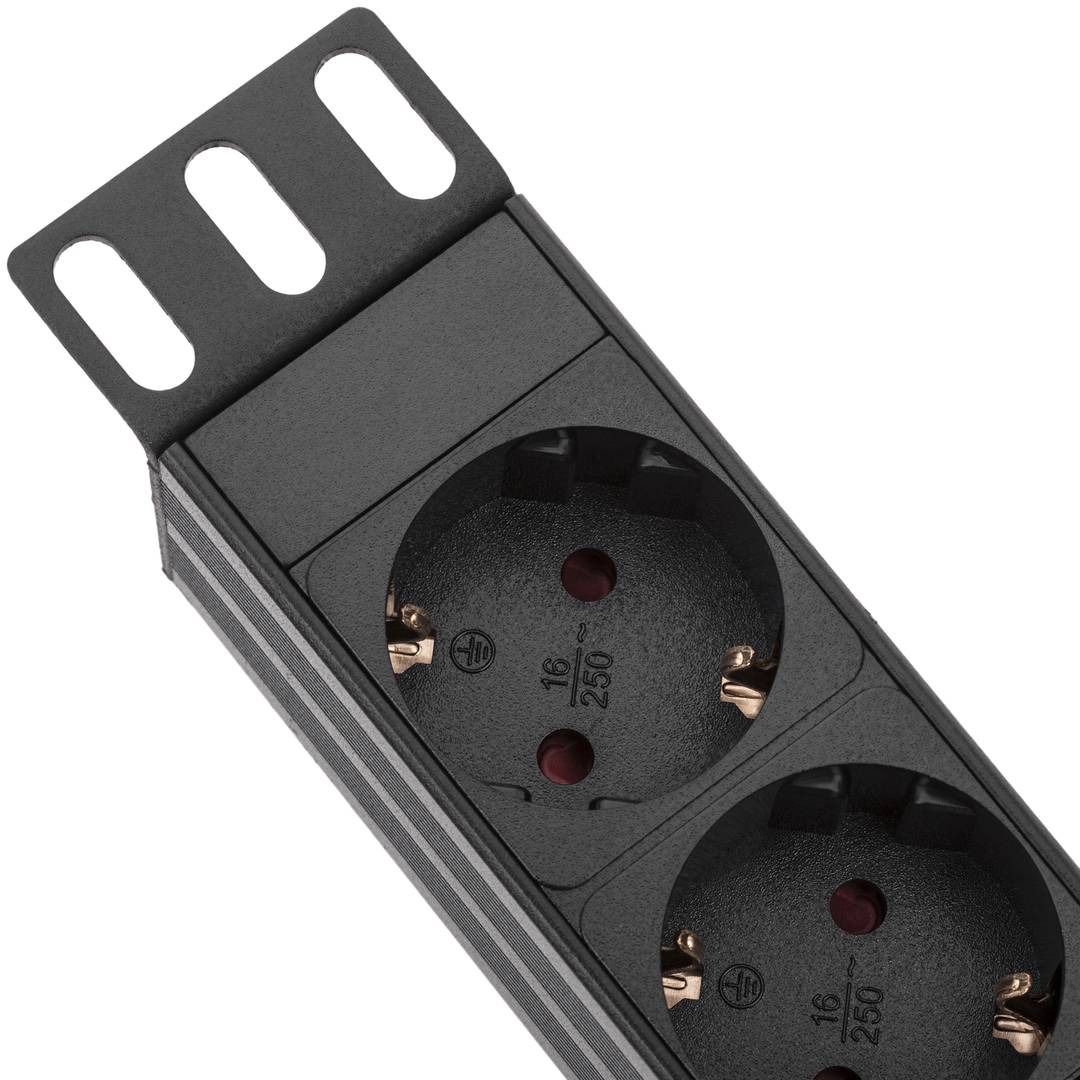 PDU strip 7 way for server rack 19'' with switch