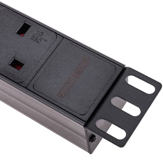 Rack mount PDU Power Distribution Unit 19