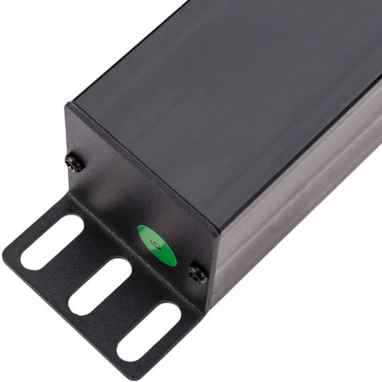 Rack mount PDU Power Distribution Unit 19