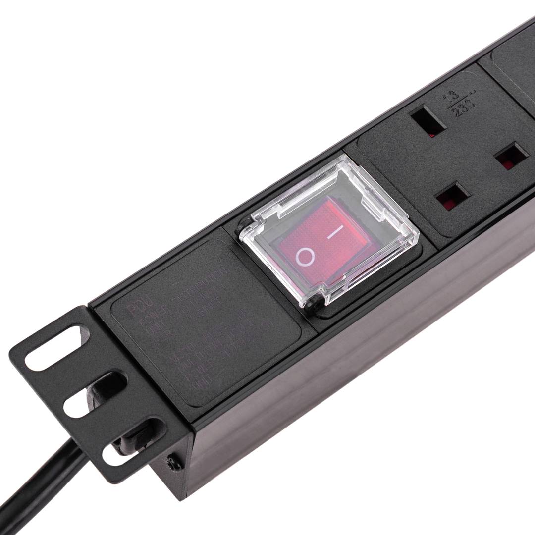 Rack mount PDU Power Distribution Unit 19