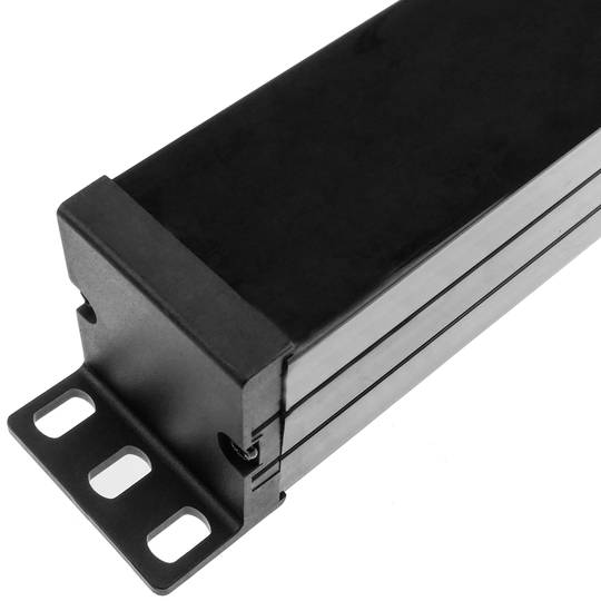 Regleta de enchufes rojos para armario rack 19