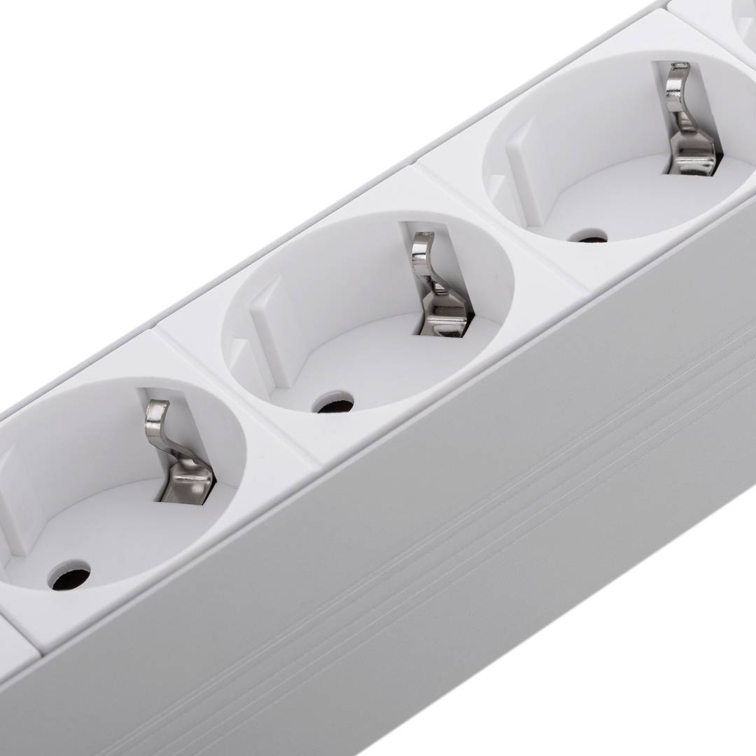 Regleta d'endolls d'alumini per a armari rack 19” 1U amb 8 Schuko blancs i interruptor