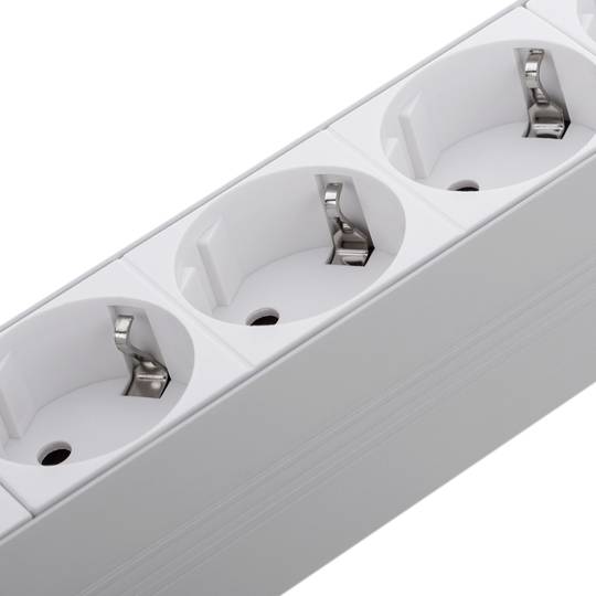 Regleta d'endolls d'alumini per a armari rack 19” 1U amb 8 Schuko blancs i interruptor