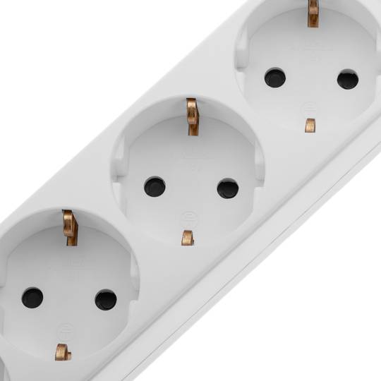 Multiprise avec 5 prises Schuko avec 1 port USB et 1 USB-C blanc et câble 1,5m