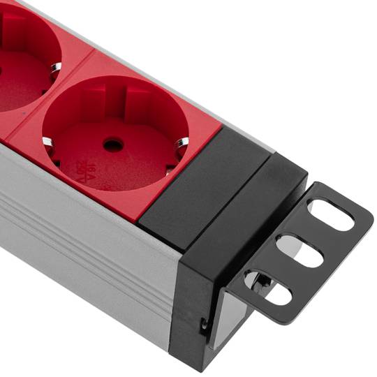 Listwa PCV z 9 czerwonymi wtyczkami Schuko do szafy rack 19” 1U