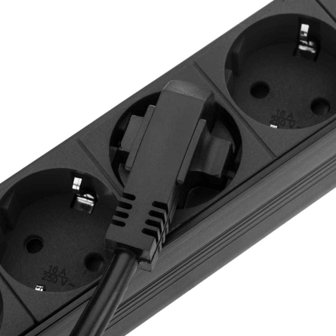 REGLETA RACK GEMBIRD 1U 16A 8 TOMAS NEGRO 3 M CON INTERRUPTOR