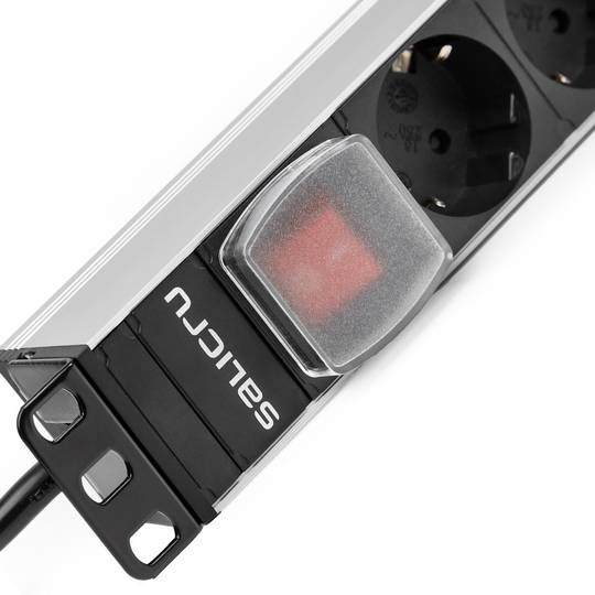 Presa di corrente Salicru con 8 prese Schuko per rack 1U 19