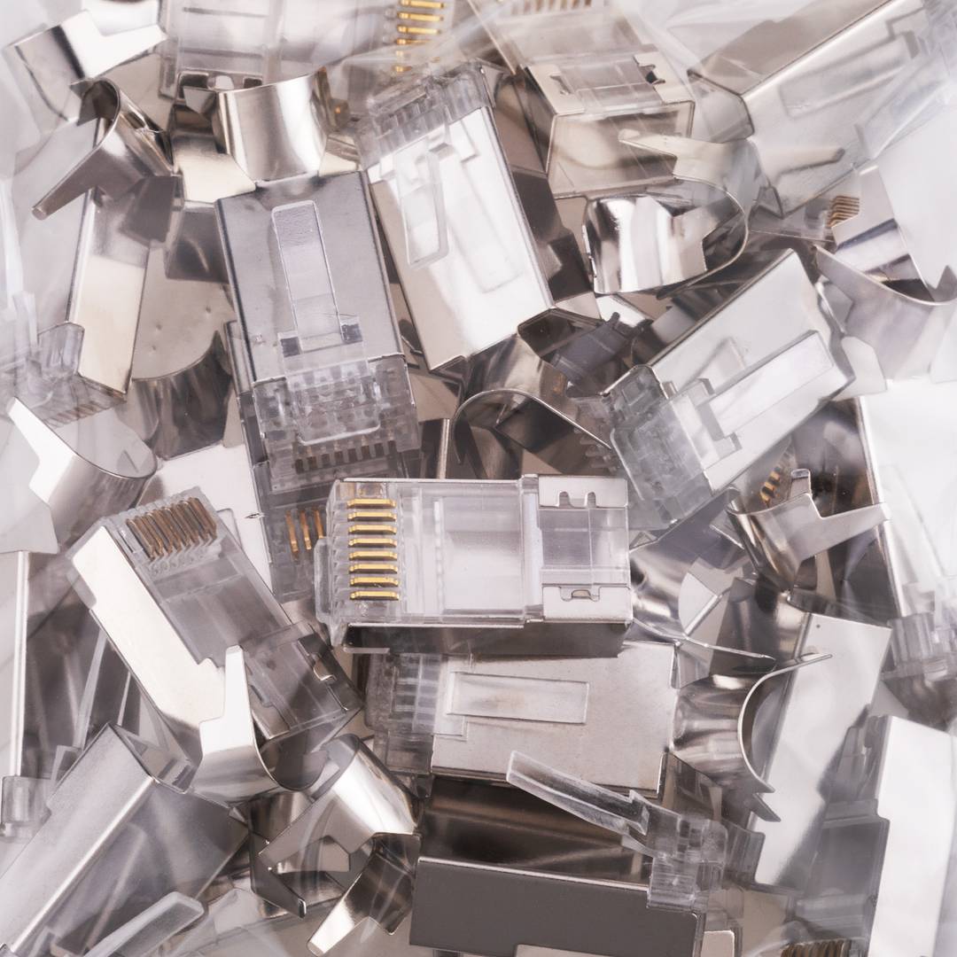 Złącze męskie FTP kat.6A RJ45 do zaciskania 25 sztuk