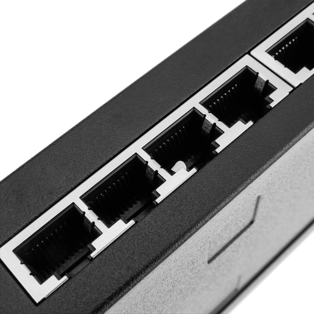 Giga Switch 8 porte 10/100/1000 Mbps UTP