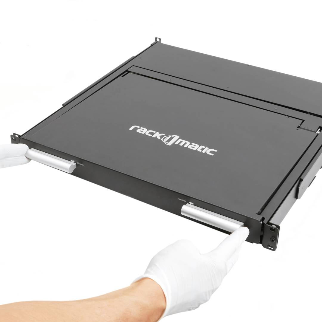 Konsole und 8-Port KVM Switch für 19