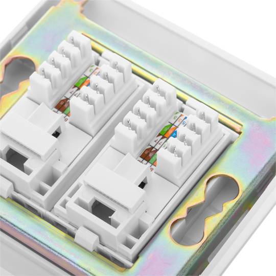 Box 80x80 Wand oder Dachrinne mit 2 RJ45 UTP Cat.5e 568B