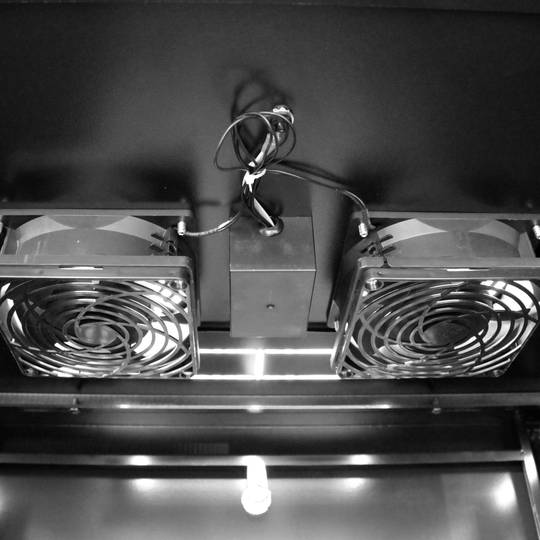 Armário rack console de pavimento 19' 36U 600x800x1700mm MobiRack PRO de Rackmatic