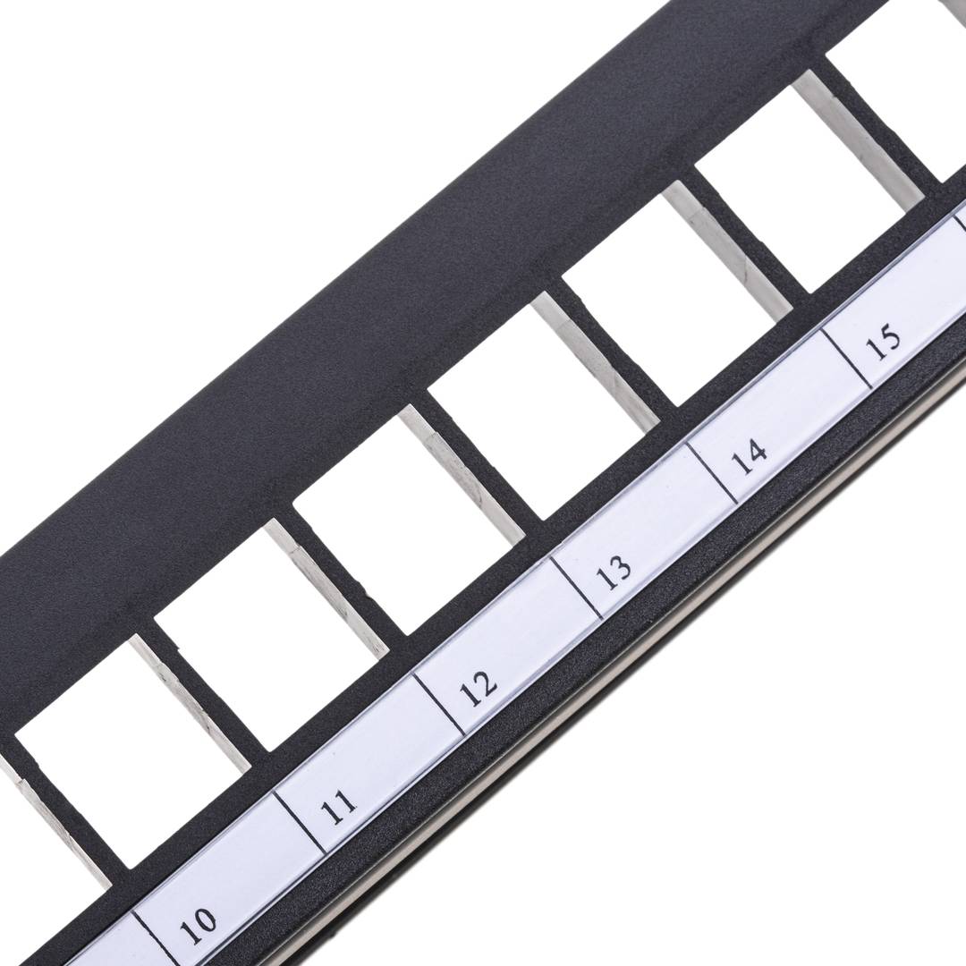 Patch Panel for keystone rack 19 to 24 110 with comb