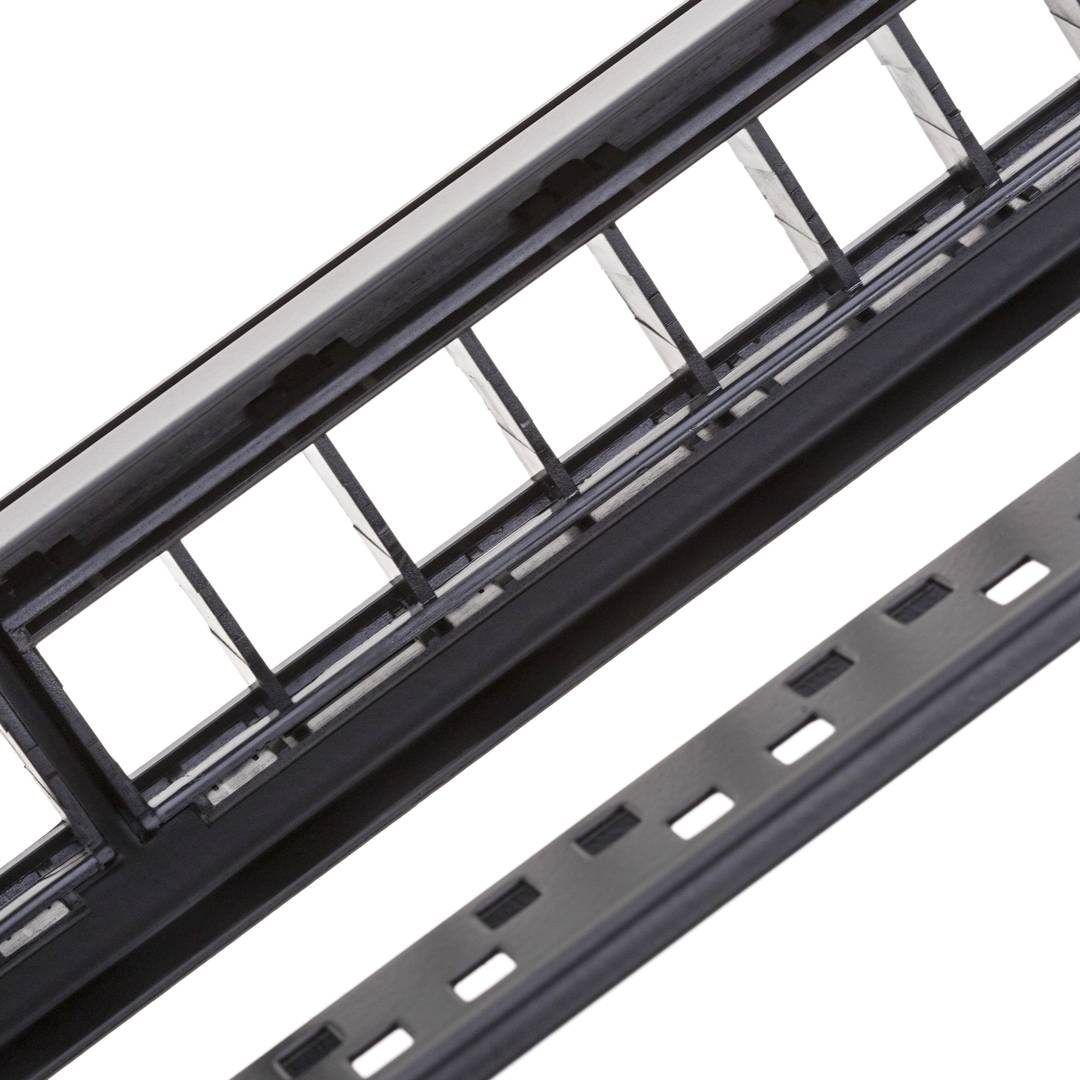 Patch Panel for keystone rack 19 to 24 110 with comb