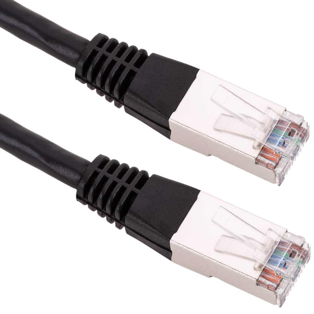 Czarny kabel sieciowy Ethernet FTP kat. 6 o długości 0,5 m