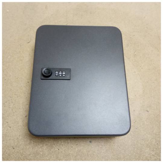 Key cabinet with 24 hooks and 3-digit combination lock