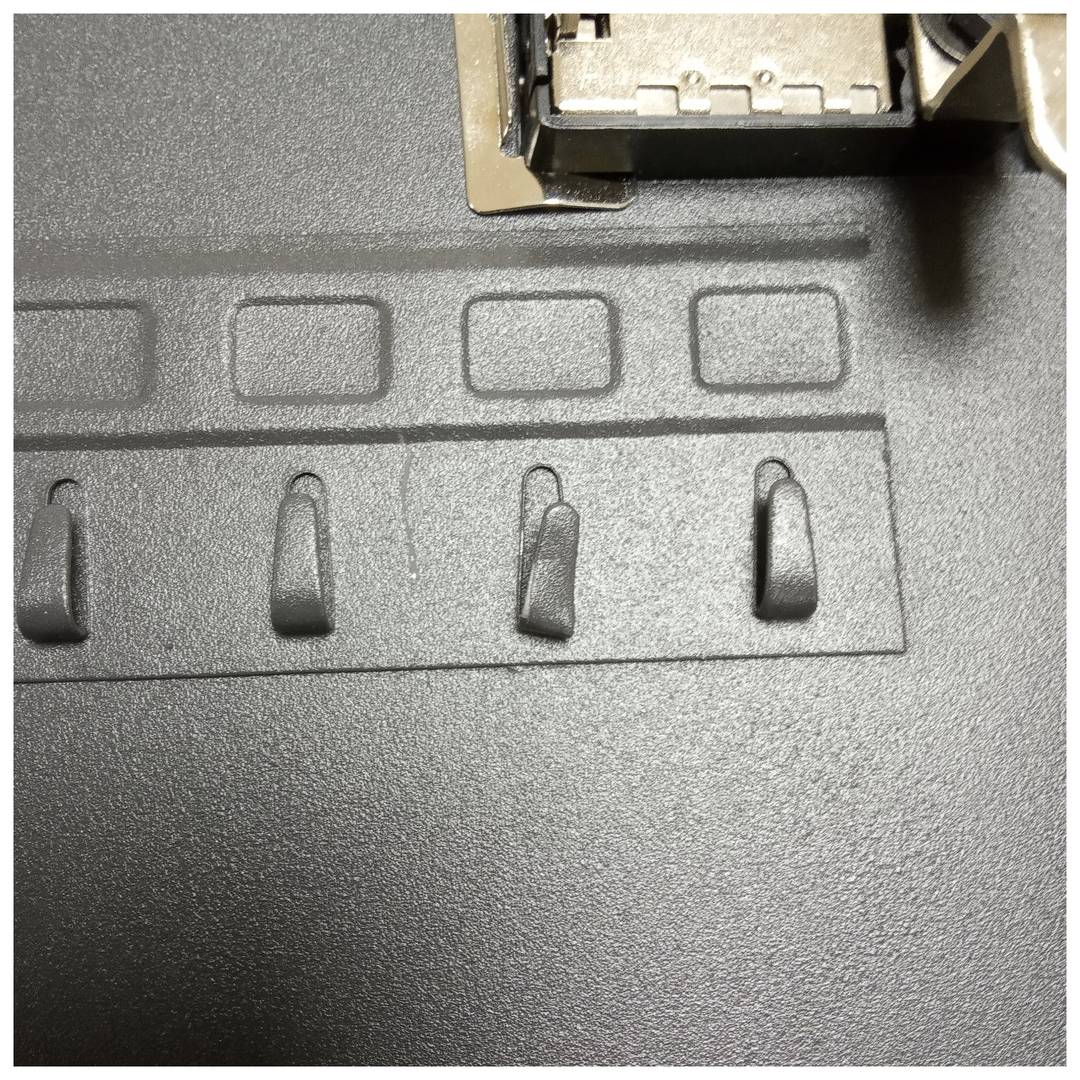 Key cabinet with 24 hooks and 3-digit combination lock