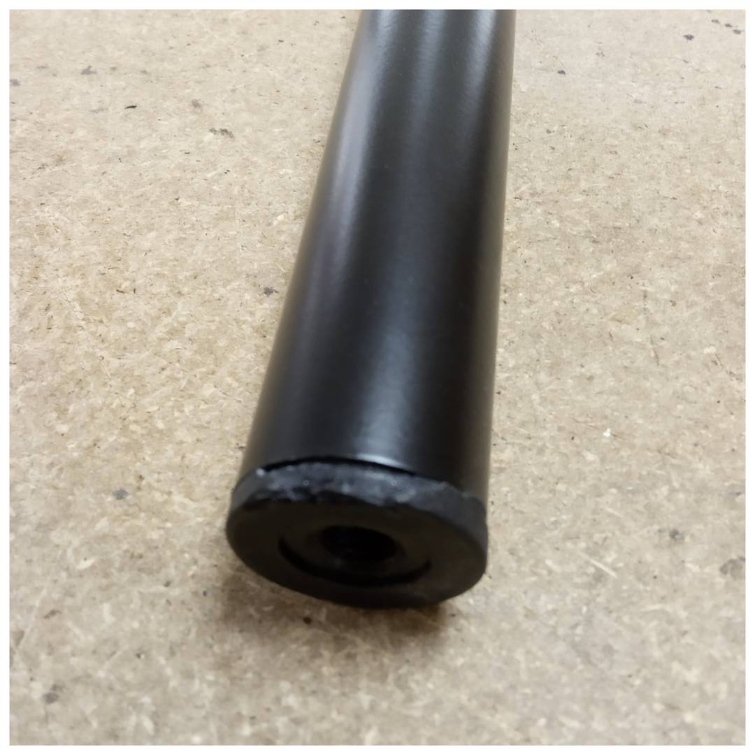 Piedi tondi per tavolo e mobili. Pacco da 4 gambe in acciaio nero da 75 cm