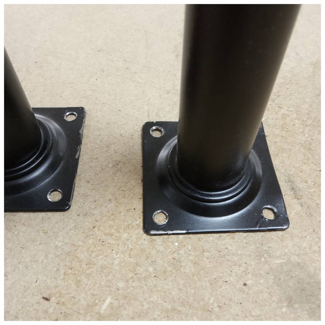 Piedi tondi per tavolo e mobili. Pacco da 4 gambe in acciaio nero da 75 cm