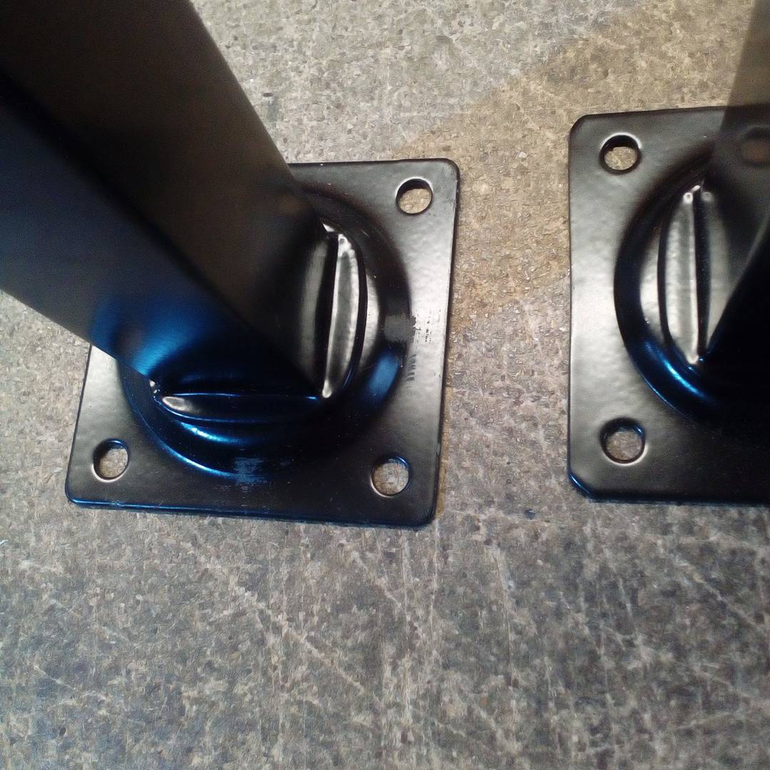 Potes quadrades L25 x 400 mm 4-pack negre<F>