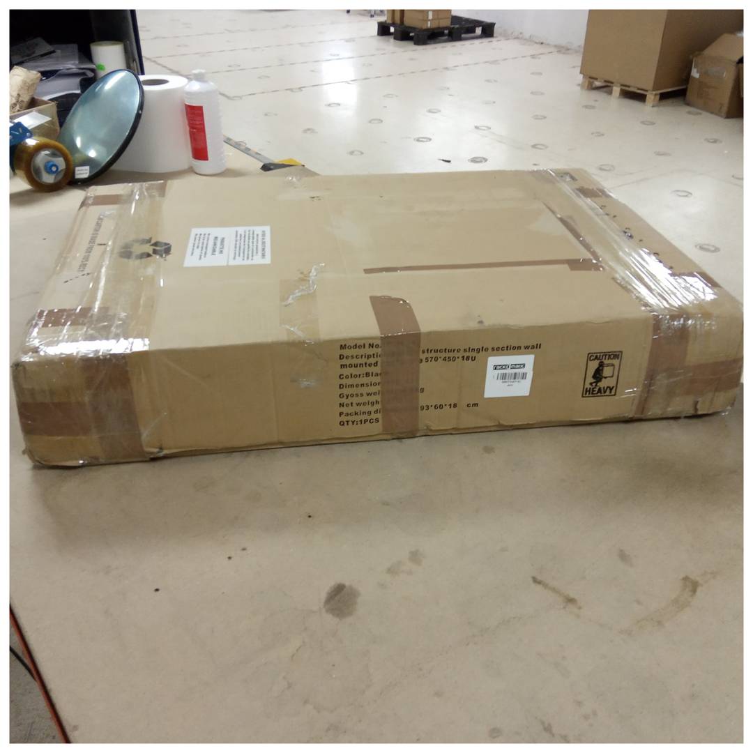 Szafa ścienna rack 19