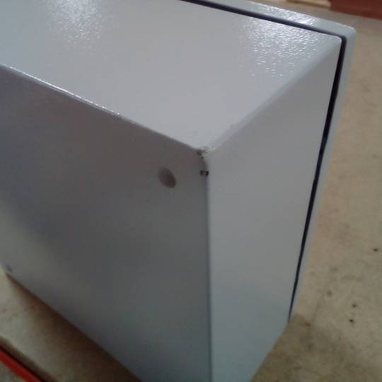 Metalen elektrische verdeelkast met IP65 bescherming voor wandbevestiging 300x300x150mm