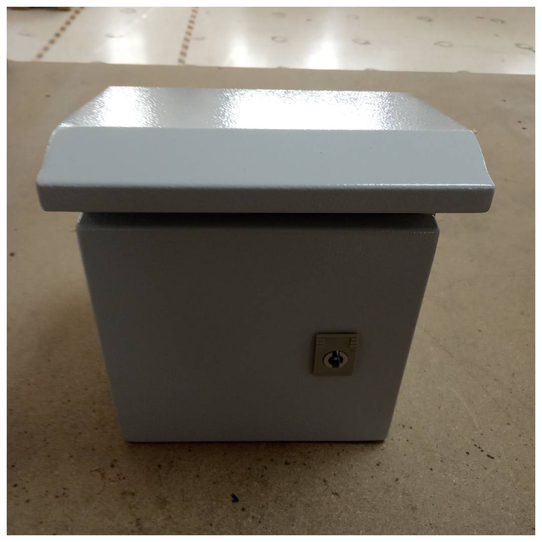 Metal electrical distribution box with IP65 protection for fixing to a pole 200 x 200 x 150 mm