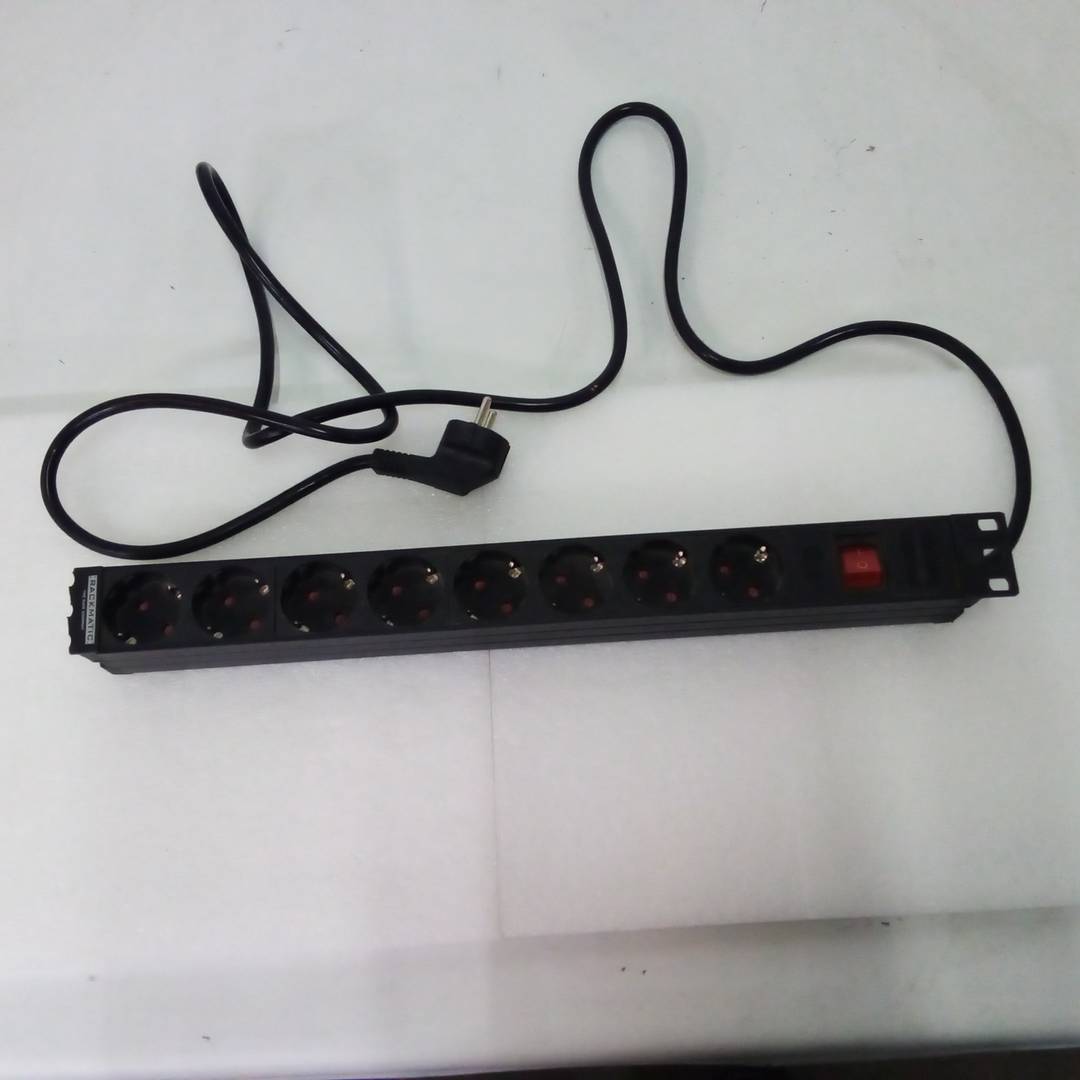 Power strip for 19 