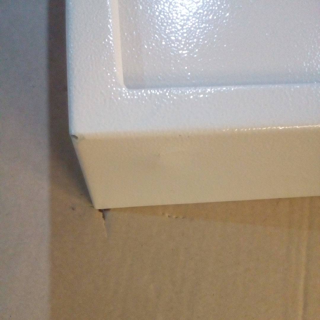 Key cabinet with 18 hooks. Safe with electronic code 30x10x37cm beige