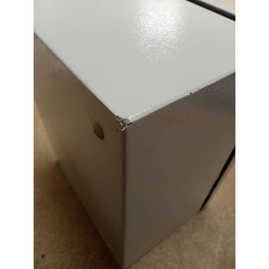 Metal electrical distribution box with IP65 protection for wall mounting 250x200x150mm
