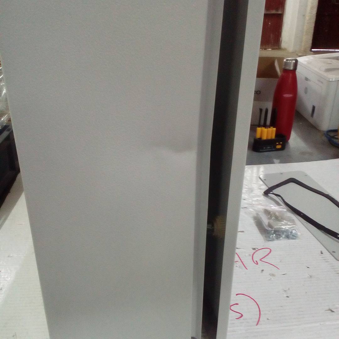 Metal electrical distribution box with IP65 protection for wall mounting 700x500x200mm