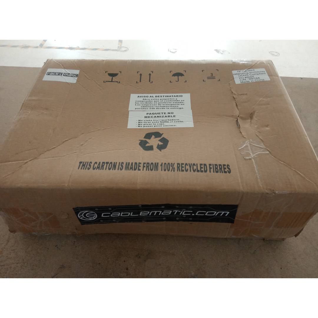 Rack naścienny 19 06U F450 RackMatic SOHOrack DIY Biały