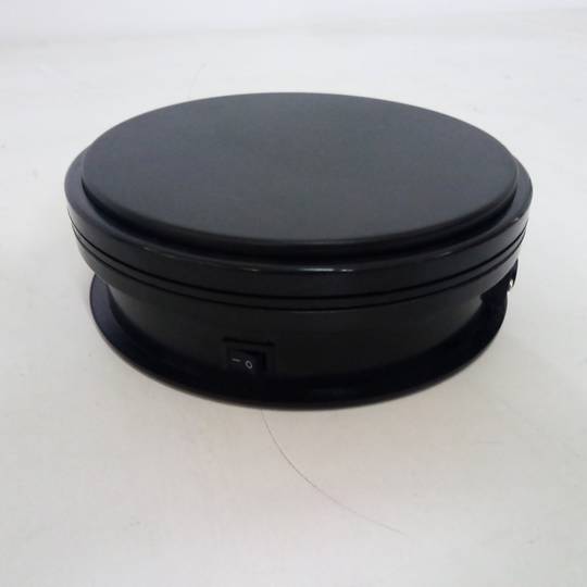 15 cm elektrischer Drehsockel. Schwarze Drehplattform