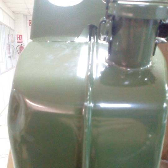 Metal can for gasoline or diesel 20 L green
