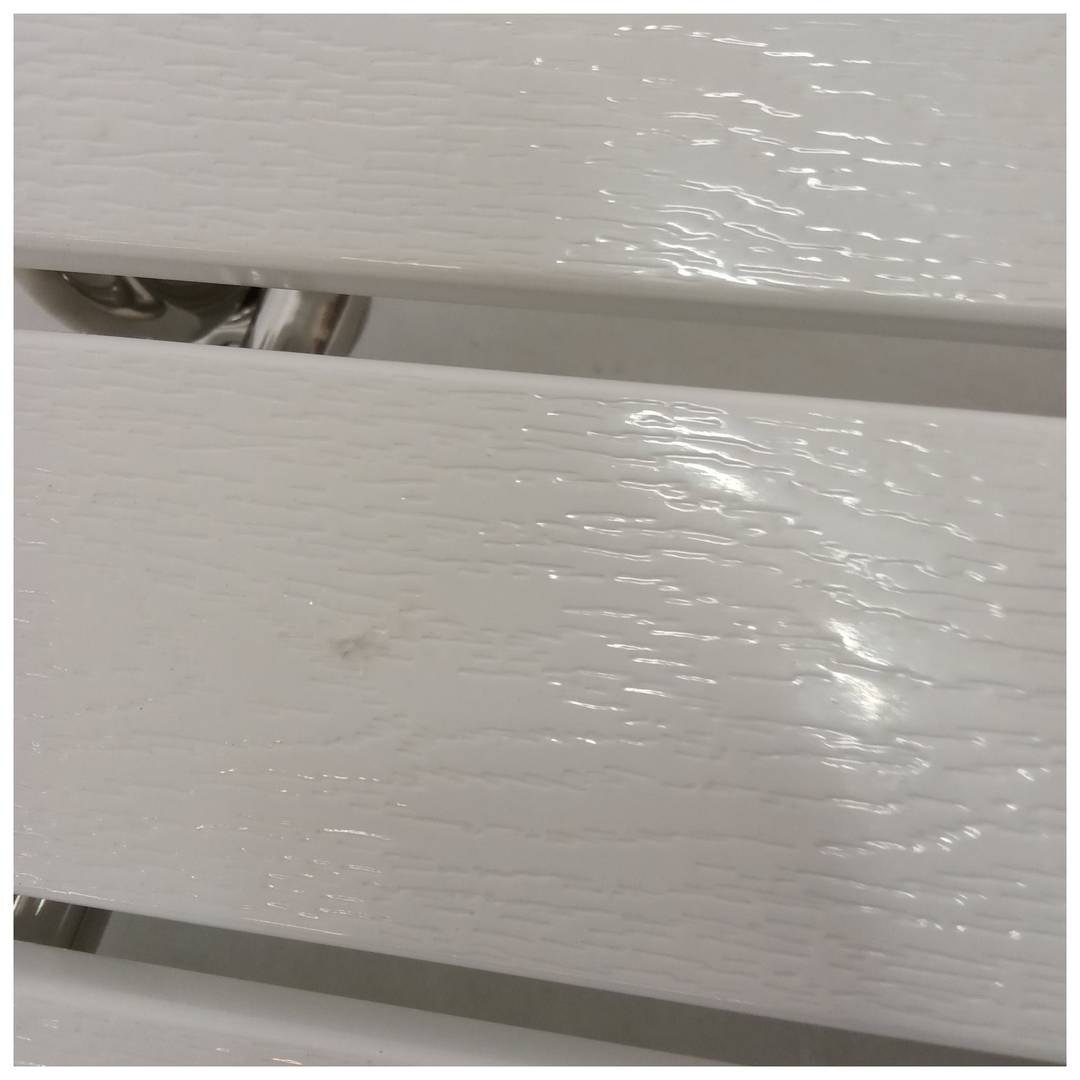 Asiento de ducha abatible. Silla plegable para ancianos de plástico WPC y acero inoxidable 380 x 338 mm blanca