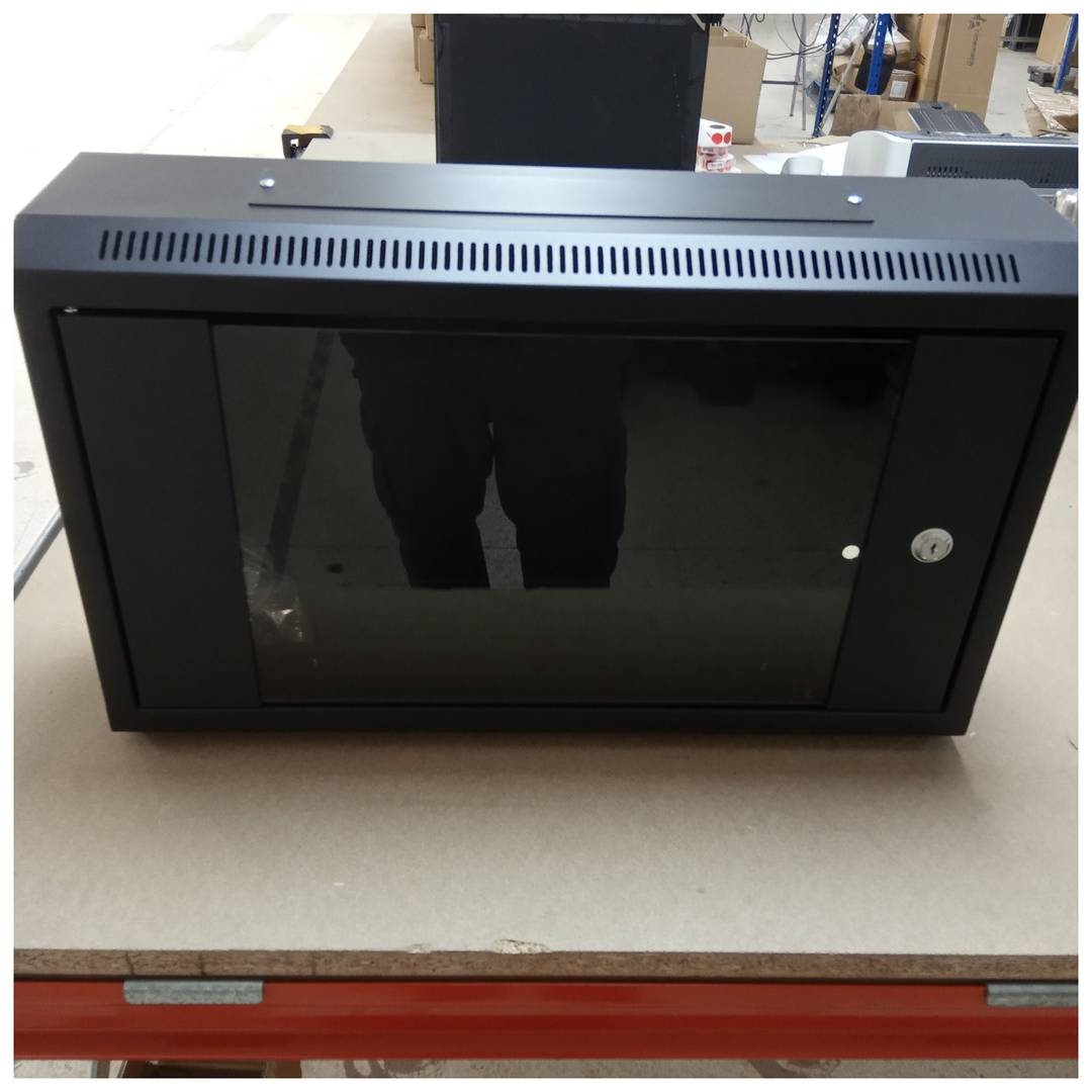 Wandrekkast 19'' 6U 600x150x370mm wand SOHORack