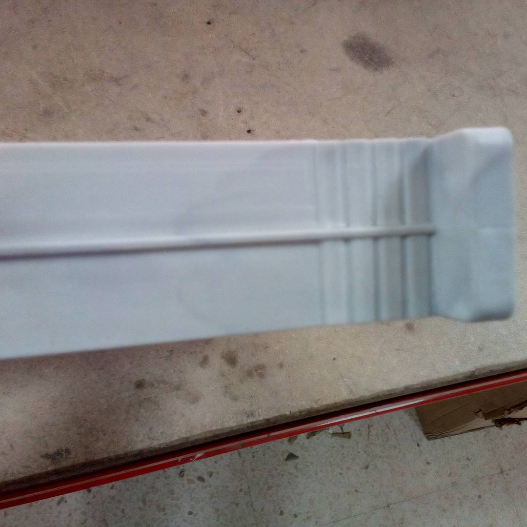 Dossel de proteção 120x90 cm transparente. Capota para portas e janelas com apoio branco