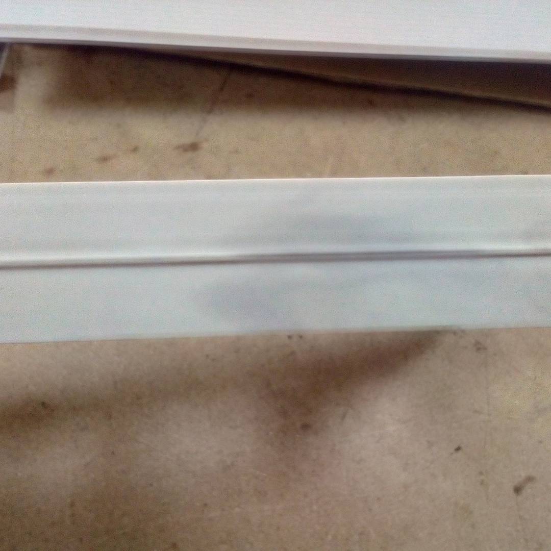 Dossel de proteção 120x90 cm transparente. Capota para portas e janelas com apoio branco