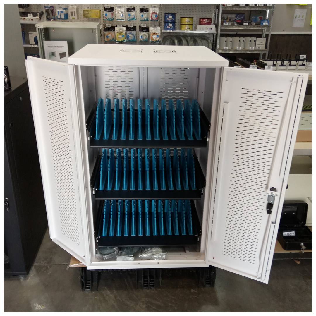 Lade- und transportschrank für 36 Laptops, Notebooks und Tablets, weiß