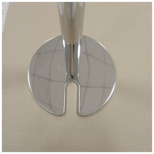 Słupek separatora 2 sztuki ze stali nierdzewnej z czerwoną rozciągliwą taśmą 3 m 350 x 50 x 910 mm