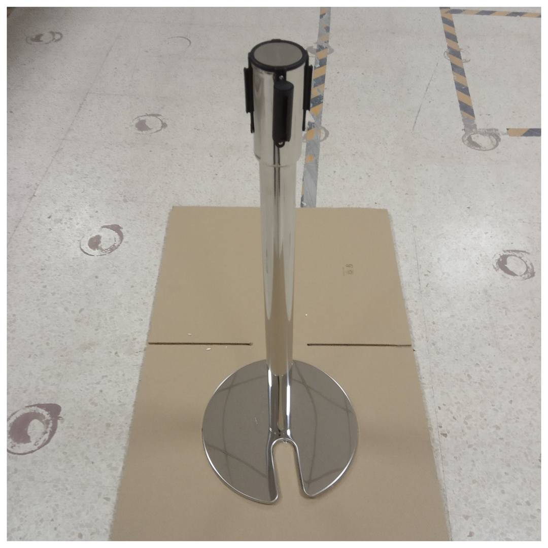 Słupek separatora 2 sztuki ze stali nierdzewnej z czerwoną rozciągliwą taśmą 3 m 350 x 50 x 910 mm