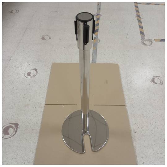 Słupek separatora 2 sztuki ze stali nierdzewnej z czerwoną rozciągliwą taśmą 3 m 350 x 50 x 910 mm