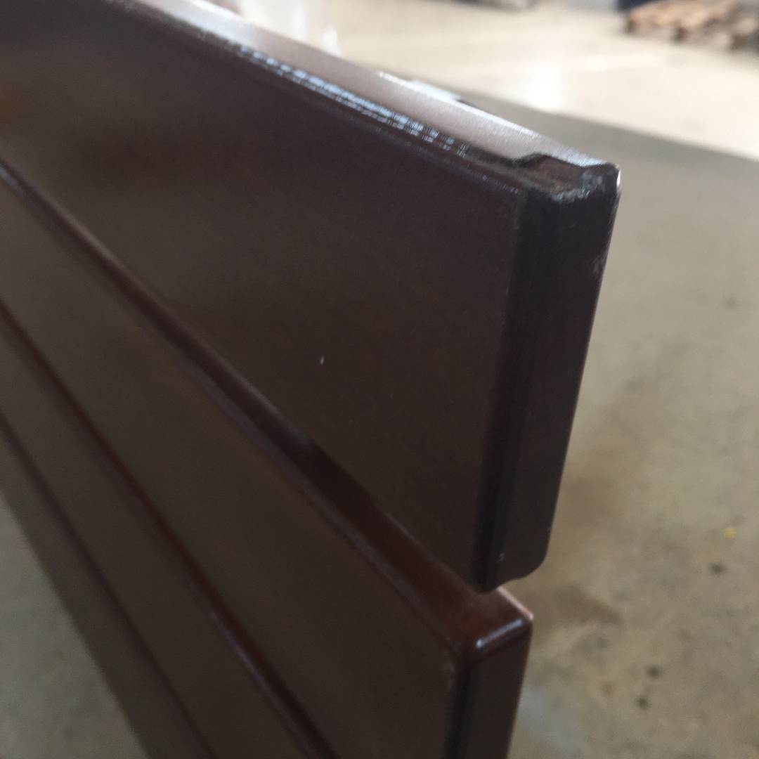 Sedile doccia ribaltabile. Sedia pieghevole per anziani in legno tropicale e alluminio 900x338mm