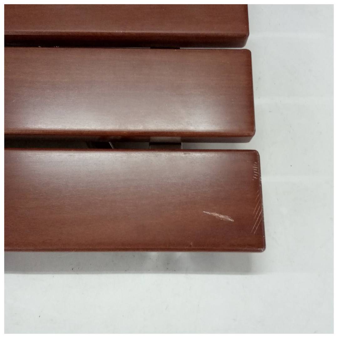 Sedile doccia ribaltabile. Sedia pieghevole per anziani in legno tropicale e alluminio 900x338mm