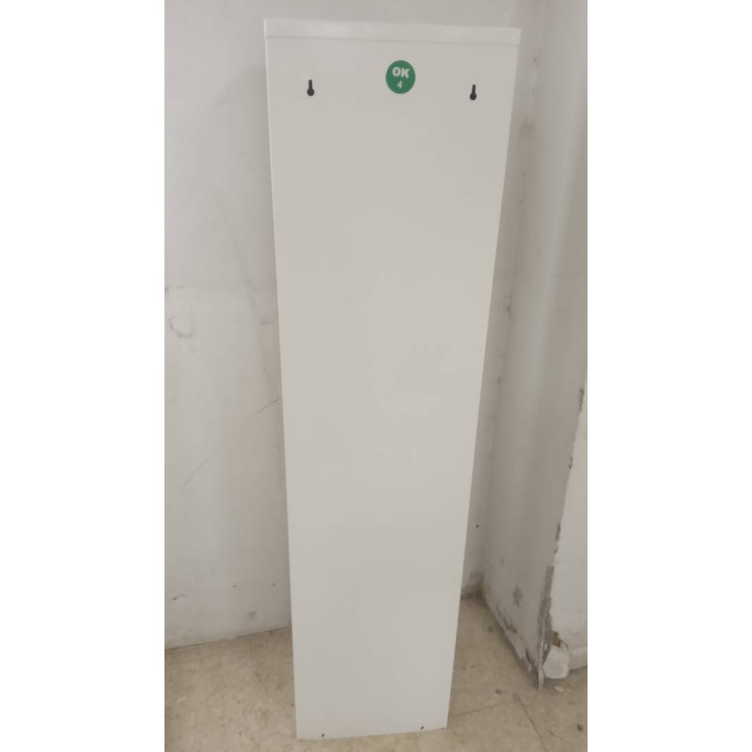 Pattumiera metallica con 3 scomparti bianchi per la raccolta differenziata