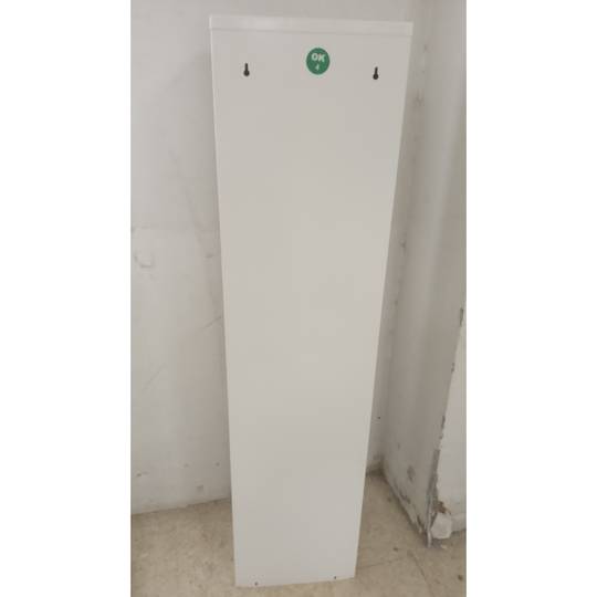 Pattumiera metallica con 3 scomparti bianchi per la raccolta differenziata